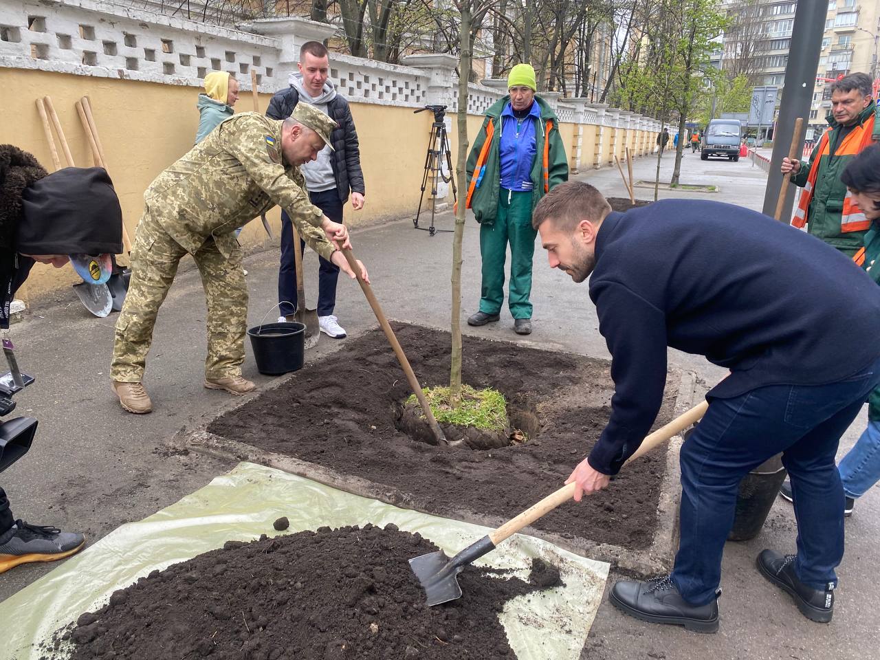 КИЇВ24
