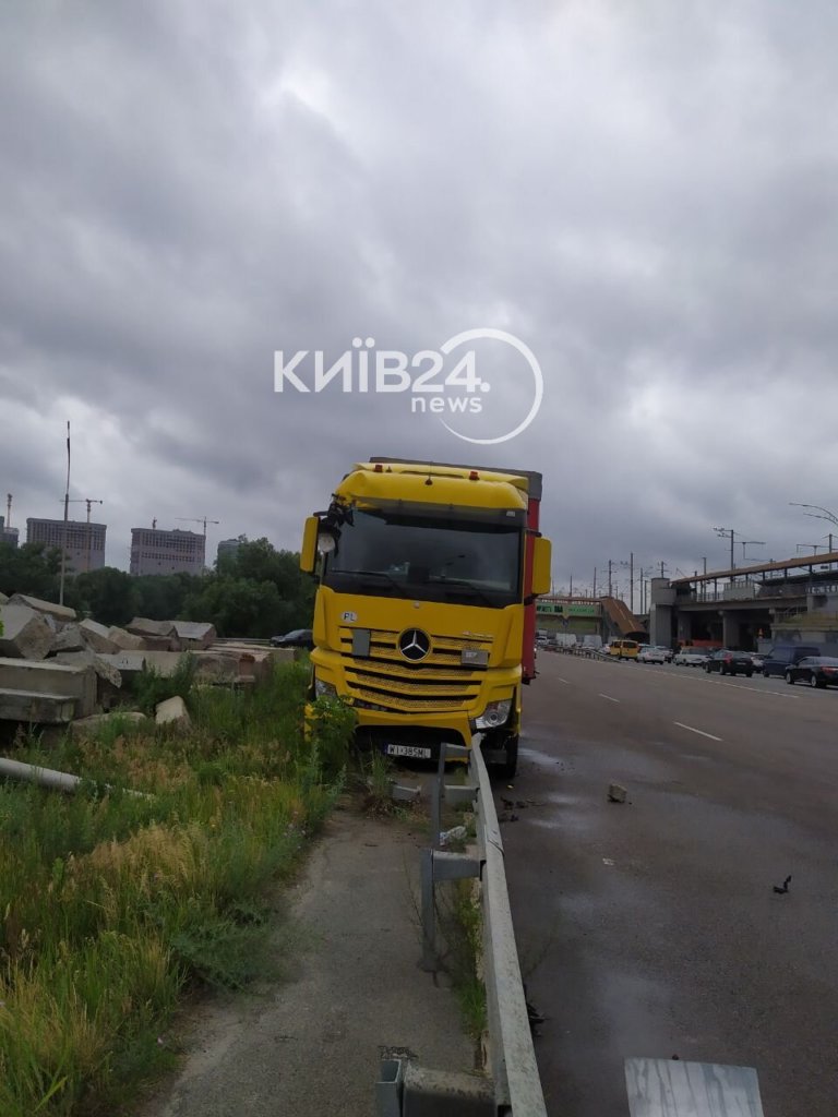 КИЇВ24