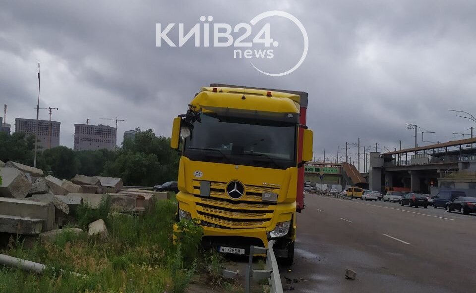 КИЇВ24