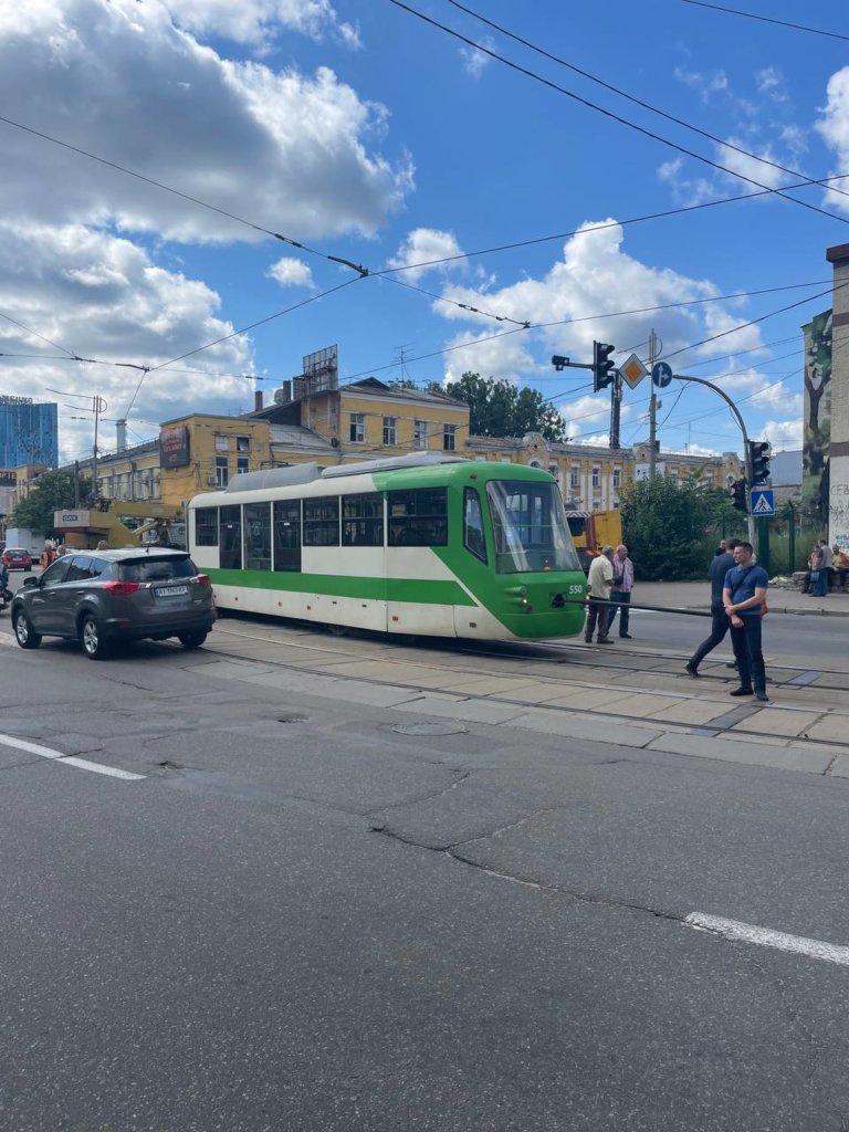 КИЇВ24