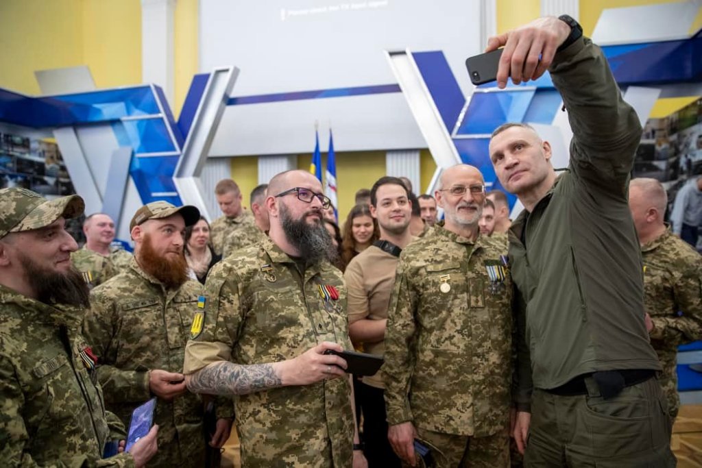 КИЇВ24