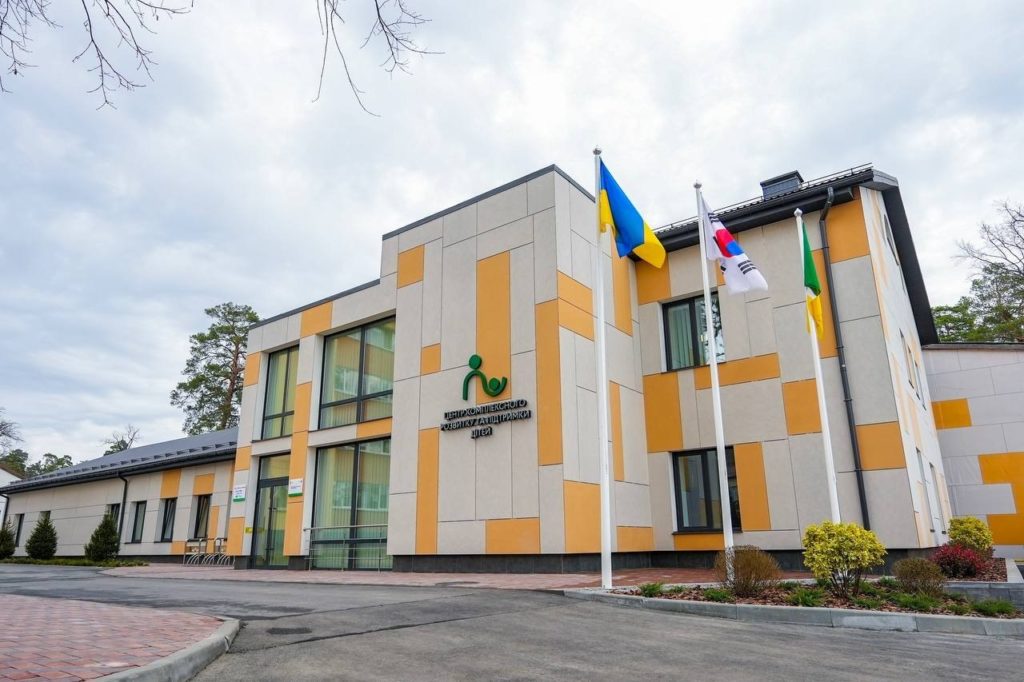 КИЇВ24